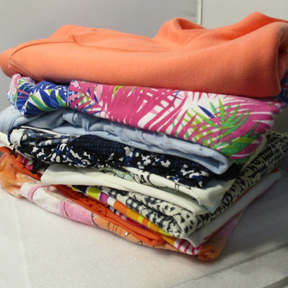 Assorted Bundle Lot Group  Mystery  Box Mixed Ladies Tops Blouses Large